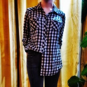 NWOT S (4-6) Checkered Button Down Shirt